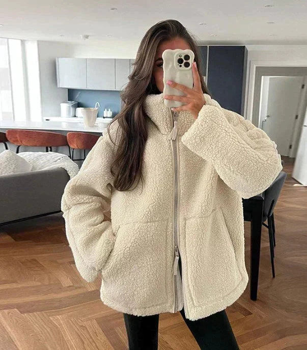 Silvana | Chaqueta Teddy oversize con cuello alto